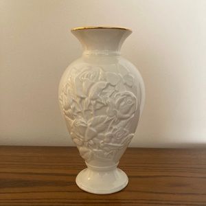 Lenox - Classic Rose Medley Vase